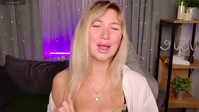 MilaBott online show from September 10, 8:20 pm