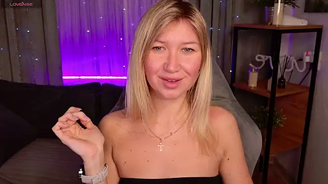 MilaBott online show from December 14, 7:51 pm