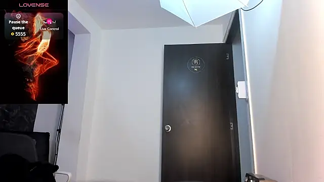 Bella Evans  online show from January 12, 7:08 pm