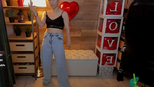 Moon13152 online show from February 28, 7:03 pm