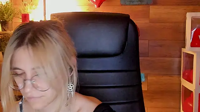 Moon13152 online show from March 9, 2:29 am