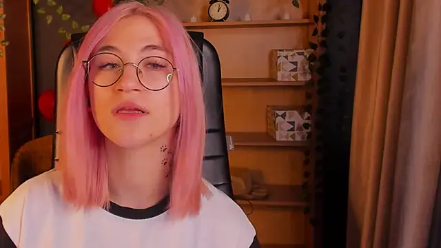 Moon13152 online show from March 19, 1:21 am