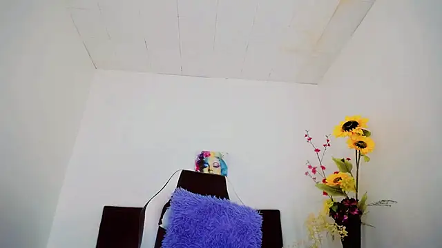 Snapshot of samantha_official_ chatting on December 11, 7:36 pm samantha official online show from December 11, 7:36 pm