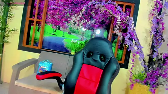 Snapshot of samantha_official_ chatting on January 21, 8:11 pm samantha official online show from January 21, 8:11 pm