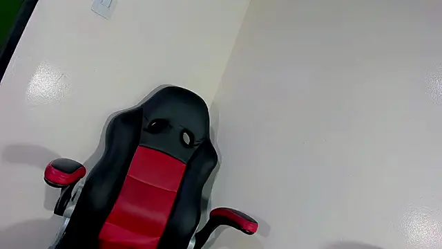 Snapshot of samantha_official_ chatting on February 19, 4:23 am samantha official online show from February 19, 4:23 am