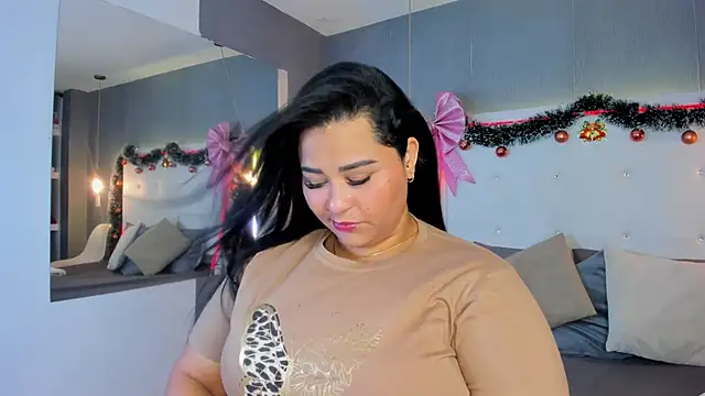 Clarigil online show from December 4, 9:01 pm