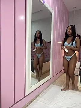 GabrielaLugo online show from December 19, 12:01 pm