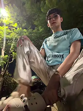 HotStar yes online show from March 31, 2:24 am