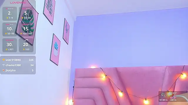 Snapshot of Beautifulskinny18 chatting on November 28, 8:33 pm Beautifulskinny18 online show from November 28, 8:33 pm