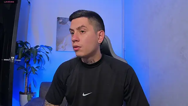 Yeiko Romero  online show from November 27, 6:21 pm