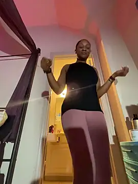 wynterheat online show from December 5, 7:38 am