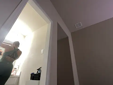 wynterheat online show from October 9, 8:29 pm