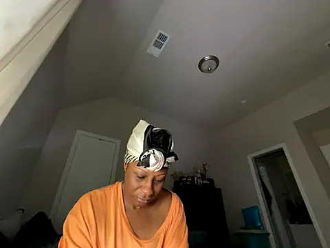 wynterheat online show from December 16, 5:51 pm