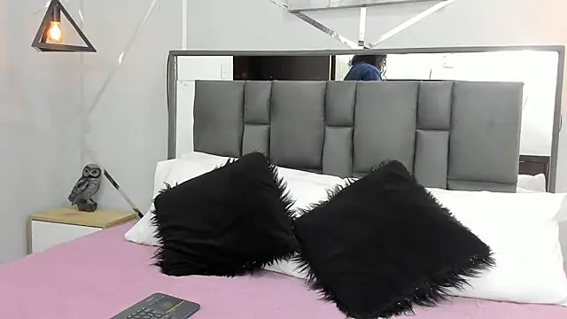 Ayla martinez online show from February 3, 2:03 am