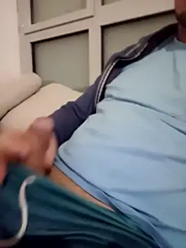 Snapshot of 00impera chatting on November 9, 10:08 pm 00impera online show from November 9, 10:08 pm