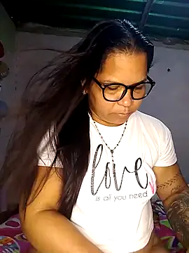 Snapshot of Sikiu_40 chatting on February 19, 2:35 pm Sikiu 40 online show from February 19, 2:35 pm