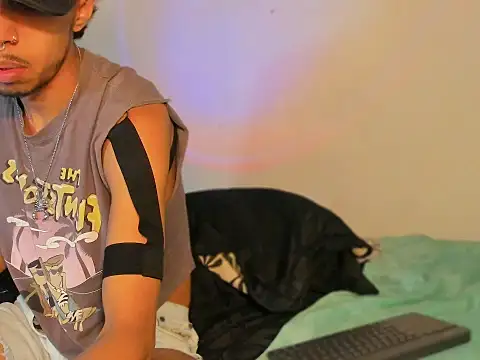 RyanRizzo online show from October 9, 4:21 am