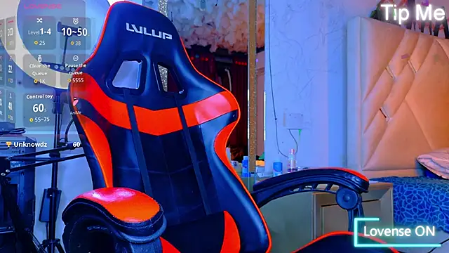 Snapshot of Rich_boy01 chatting on March 5, 1:45 am Rich boy01 online show from March 5, 1:45 am