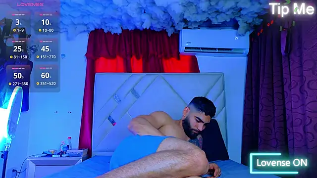 Rich boy01 online show from May 5, 4:04 pm