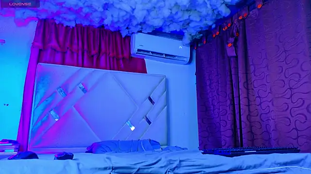 Rich boy01 online show from May 20, 11:33 pm