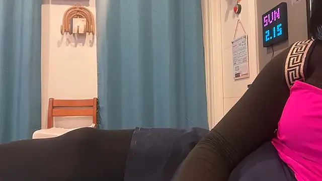 Snapshot of femsissyash chatting on February 15, 12:47 pm femsissyash online show from February 15, 12:47 pm