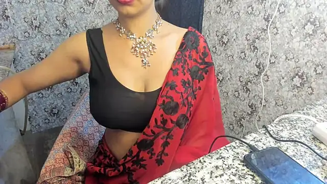 aarjulove online show from February 25, 5:15 pm
