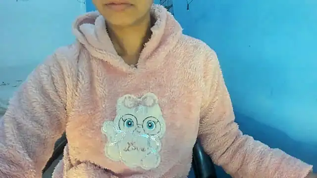 aarjulove online show from January 8, 9:11 am