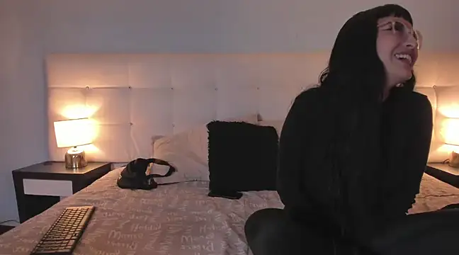 Snapshot of Zowi_Hottiee chatting on February 1, 3:08 am Zowi Hottiee online show from February 1, 3:08 am