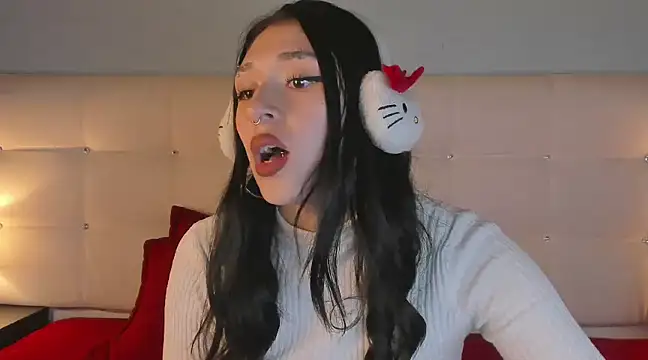 Snapshot of Zowi_Hottiee chatting on March 5, 2:46 am Zowi Hottiee online show from March 5, 2:46 am