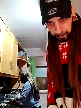 Snapshot of Casaltesudex chatting on December 21, 9:47 pm Casaltesudex online show from December 21, 9:47 pm