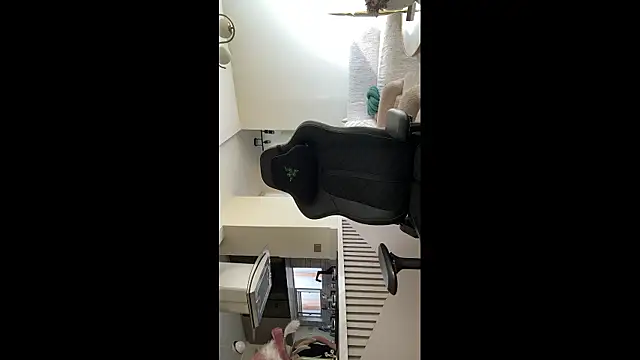 Snapshot of IsmaelRichardson chatting on March 2, 1:29 pm IsmaelRichardson online show from March 2, 1:29 pm