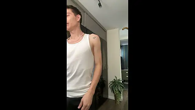 Snapshot of IsmaelRichardson chatting on March 19, 4:00 pm IsmaelRichardson online show from March 19, 4:00 pm