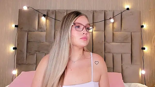 GaiaBaker online show from October 4, 2:20 am