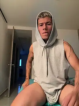 Logan smith1 online show from February 2, 5:21 am