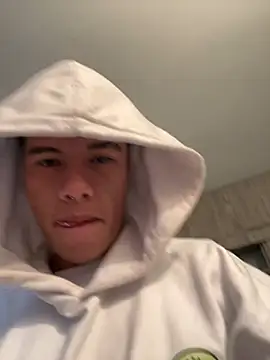 Logan smith1 online show from February 15, 10:52 pm