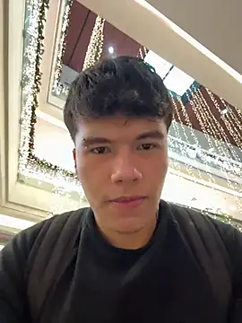 Logan smith1 online show from December 16, 8:03 pm