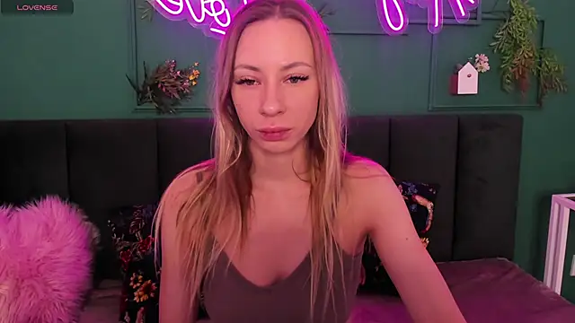 Diana Garrett online show from December 14, 1:55 am