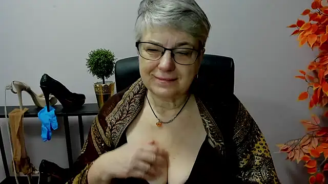 IrisDream online show from February 25, 7:20 am