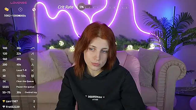 FoxyRayy online show from December 4, 2:09 am