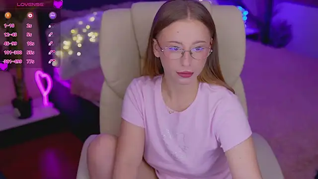 SilverrMoon online show from November 23, 10:26 am