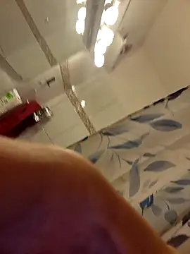 Josephine LIVE online show from November 1, 3:58 pm