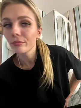 Snapshot of Liya_my chatting on September 30, 4:34 pm Liya my online show from September 30, 4:34 pm