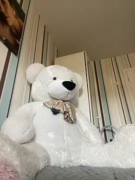 Snapshot of Liya_my chatting on October 20, 10:38 am Liya my online show from October 20, 10:38 am