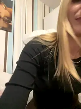 Snapshot of Liya_my chatting on November 11, 2:39 pm Liya my online show from November 11, 2:39 pm