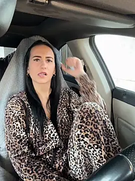 Lorina Candy online show from December 14, 1:16 pm