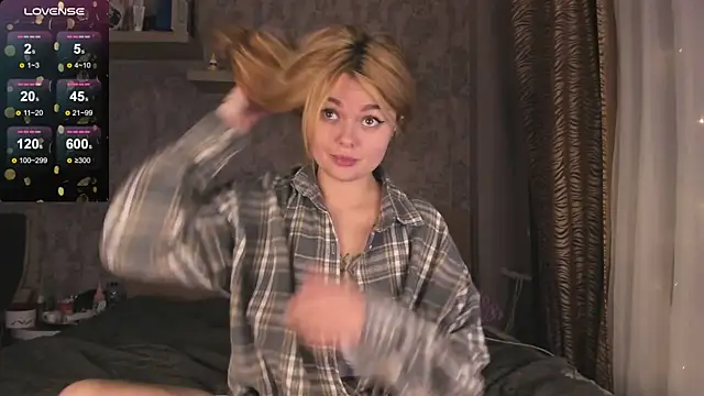 Snapshot of purebeautie13 chatting on January 17, 5:08 pm purebeautie13 online show from January 17, 5:08 pm