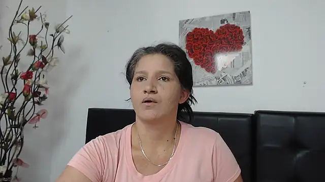 Angelinna Milf online show from January 16, 7:10 pm