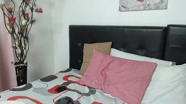 Angelinna Milf online show from January 26, 2:03 am