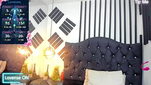 AllisonsweetZ online show from December 10, 2:16 am