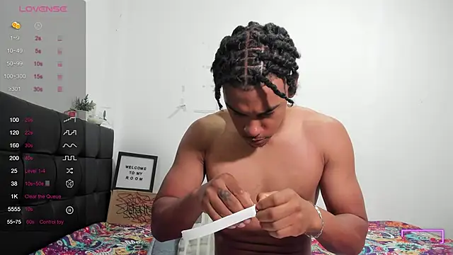 RoddyRich11 online show from October 15, 11:32 am